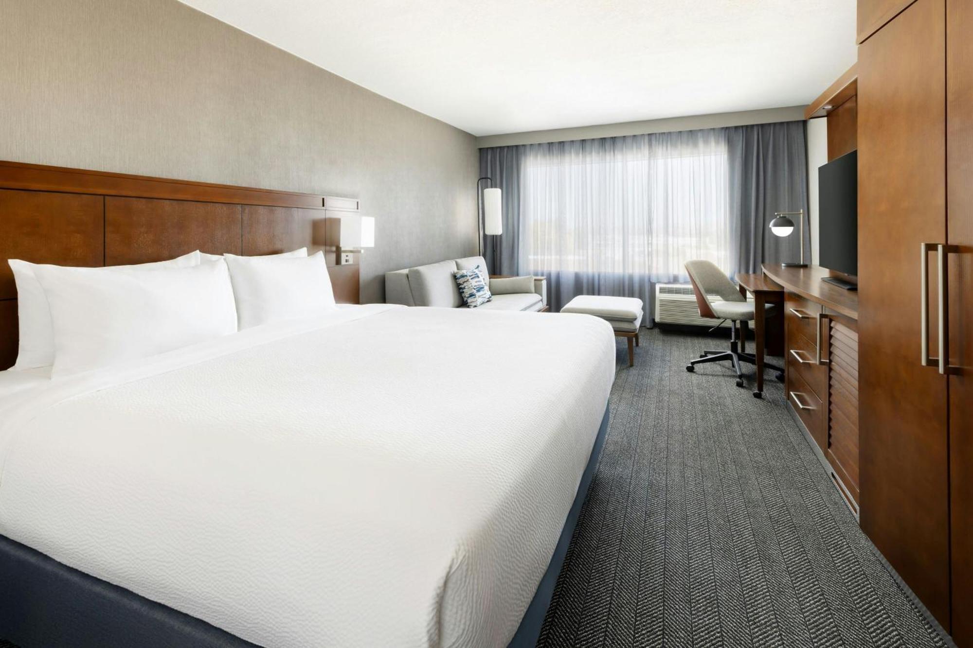 Courtyard By Marriott Los Angeles Woodland Hills Exterior foto